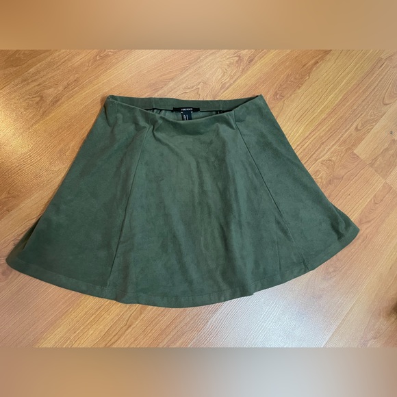 Forever 21 Olive Skater Skirt - Picture 5 of 6